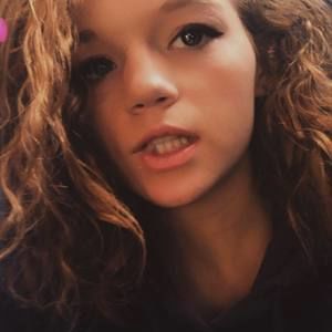 Meet your Posher, Lyndsey